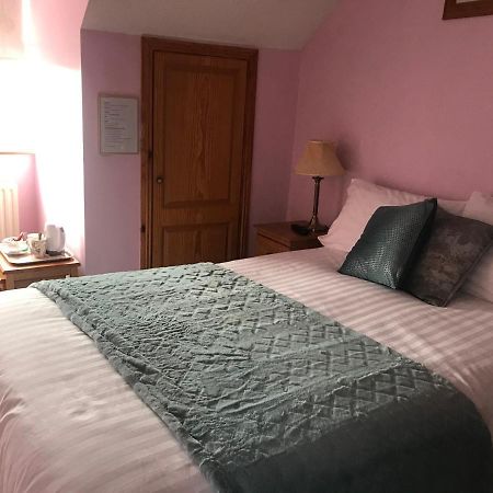Stonehaven B&B เอนนิส ภายนอก รูปภาพ
