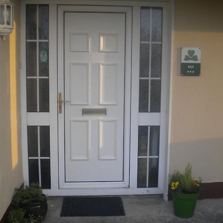 Stonehaven B&B เอนนิส ภายนอก รูปภาพ
