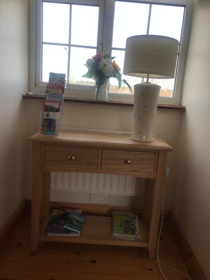 Stonehaven B&B เอนนิส ภายนอก รูปภาพ