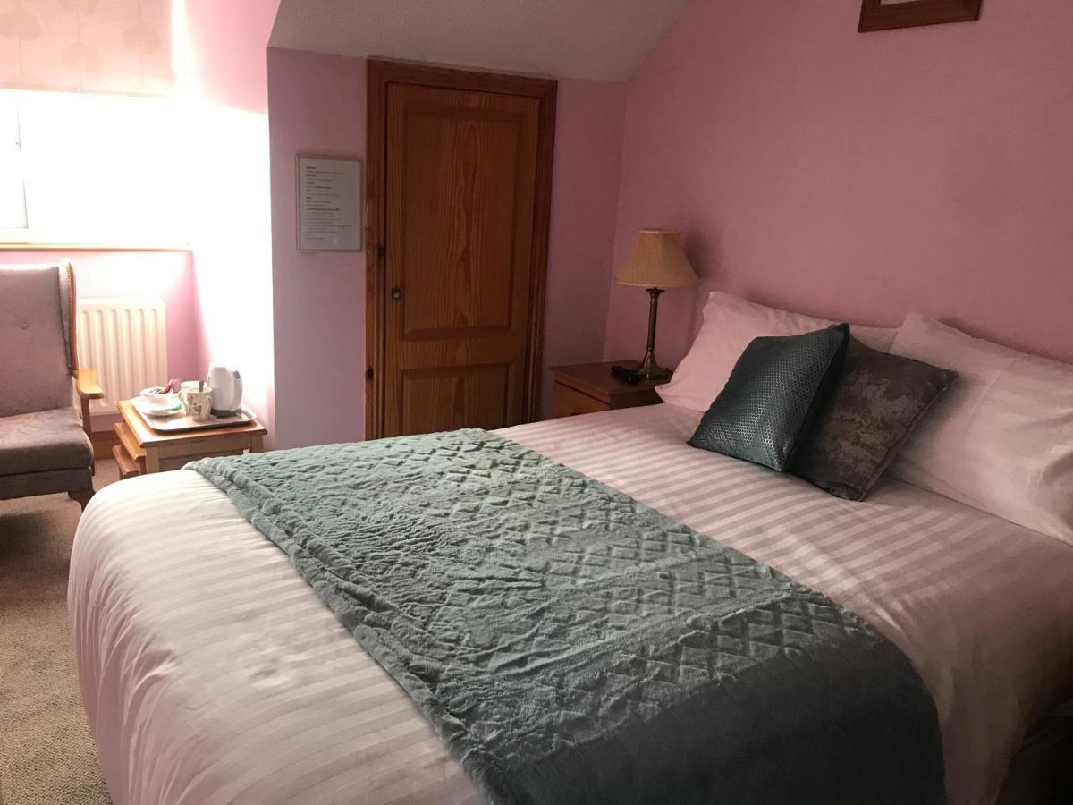 Stonehaven B&B เอนนิส ภายนอก รูปภาพ
