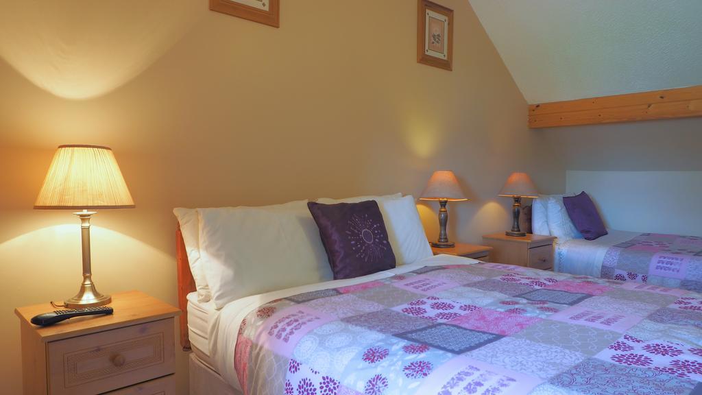 Stonehaven B&B เอนนิส ภายนอก รูปภาพ